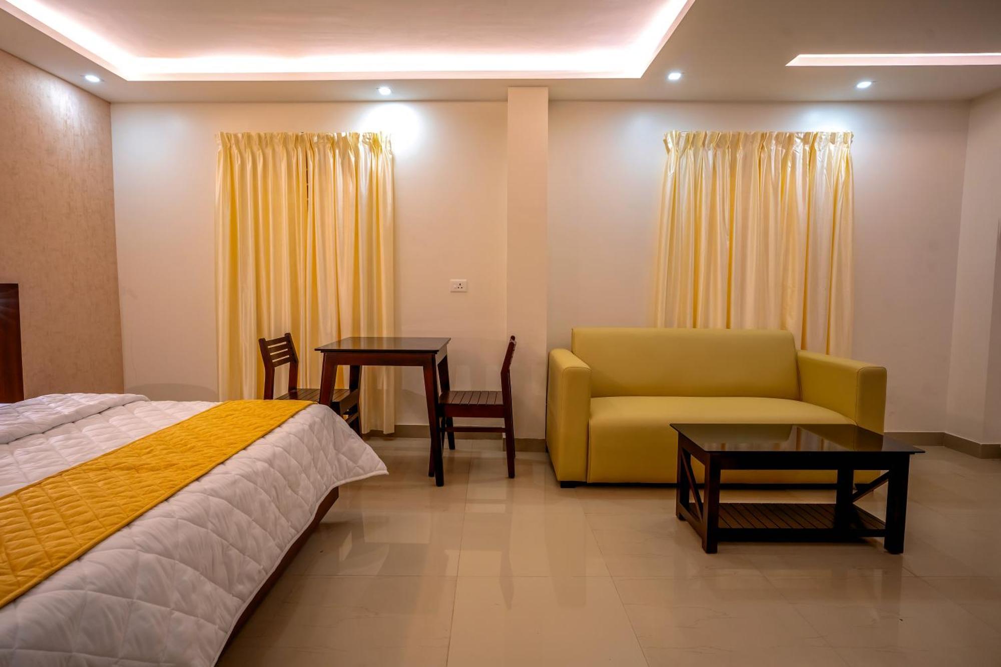 Metro Residency Hotel Tirur Exterior foto