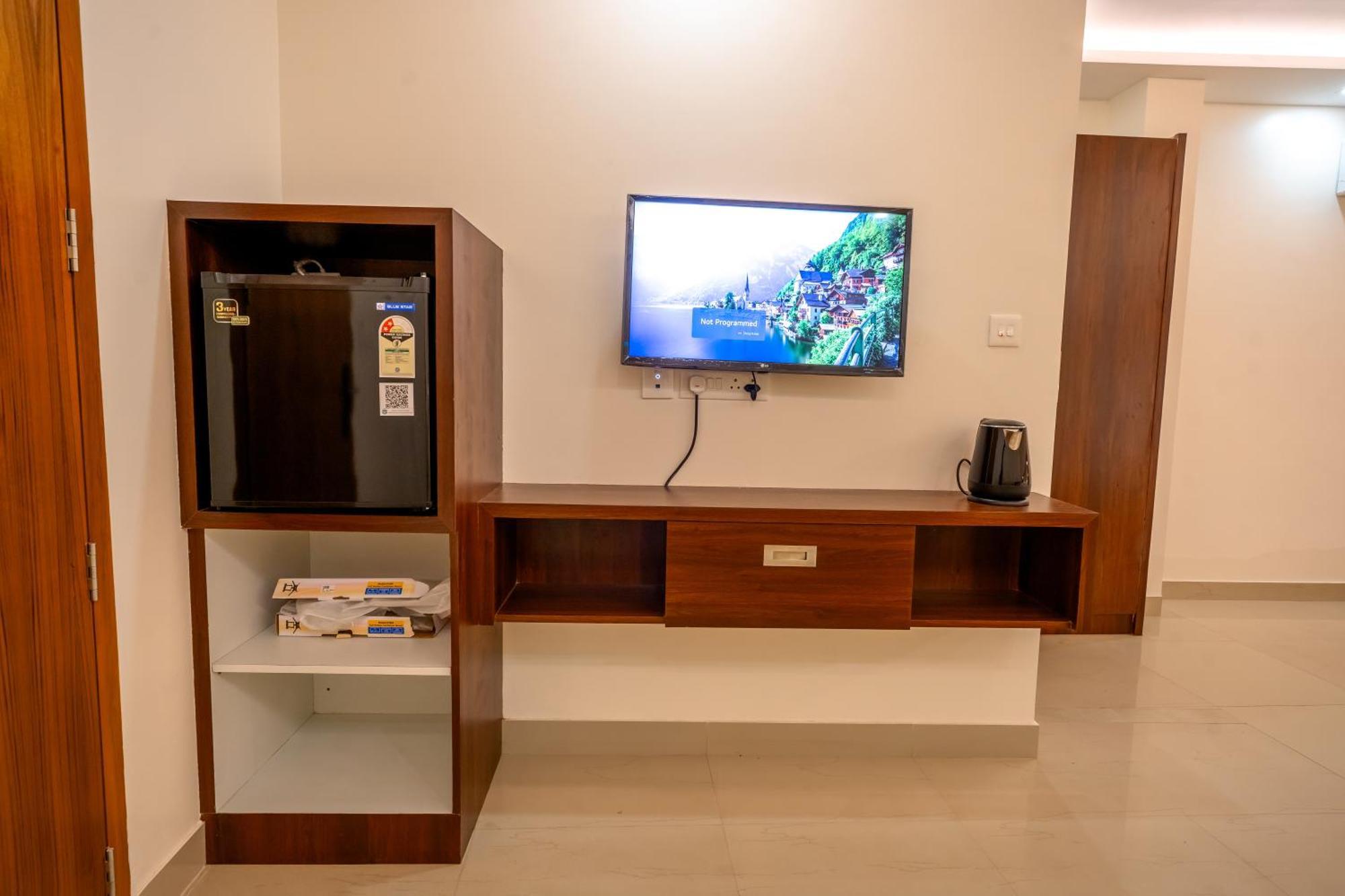 Metro Residency Hotel Tirur Exterior foto